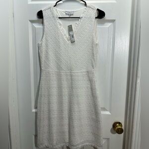 Sleeveless V-Neck Lace Dress in White